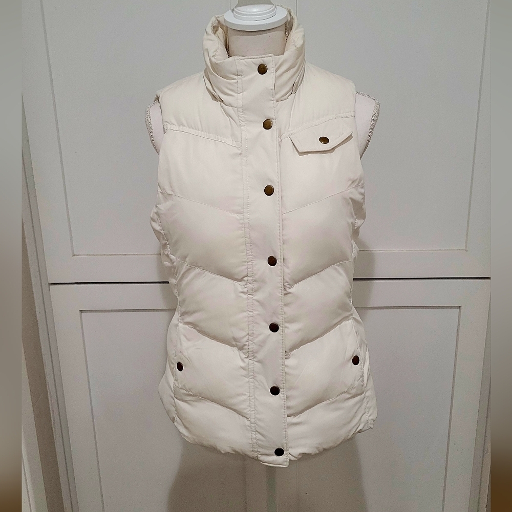 Banana Republic White Sherpa Lined Quilted Puffer Vest | Size Medium